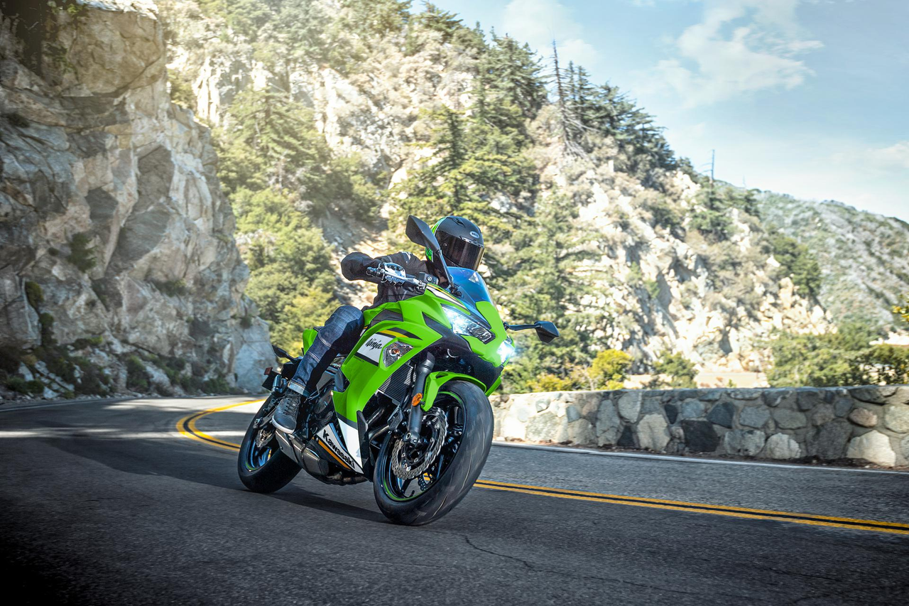 2025 Kawasaki Ninja 650 कीमत और वेरिएंट