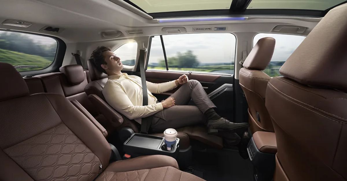 Toyota Innova Hycross Exclusive Edition Features